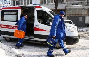 «Скорую помощь» поставили на счетчик — и ей опять предстоит отдуваться за все косяки российской медицины
