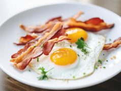 Нутрициолог назвала лучшие продукты для полезного завтрака